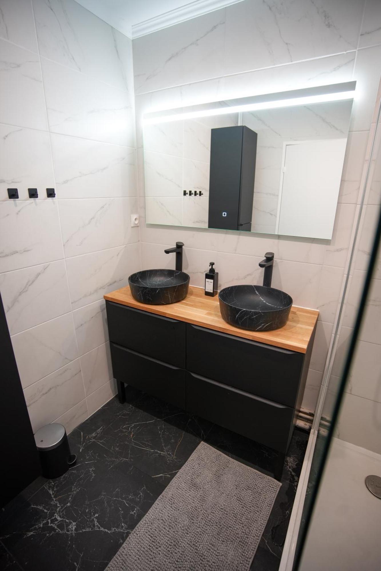 Keyless Appartement Moderne Et Spacieux 90 M2 Parking シュビイ・ラリュ エクステリア 写真