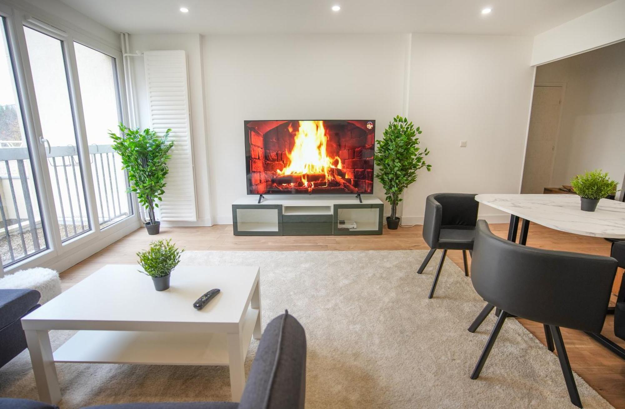 Keyless Appartement Moderne Et Spacieux 90 M2 Parking シュビイ・ラリュ エクステリア 写真
